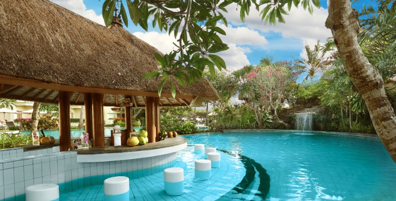 JawDropping Pool Bar Design Ideas For a Perfect Summer