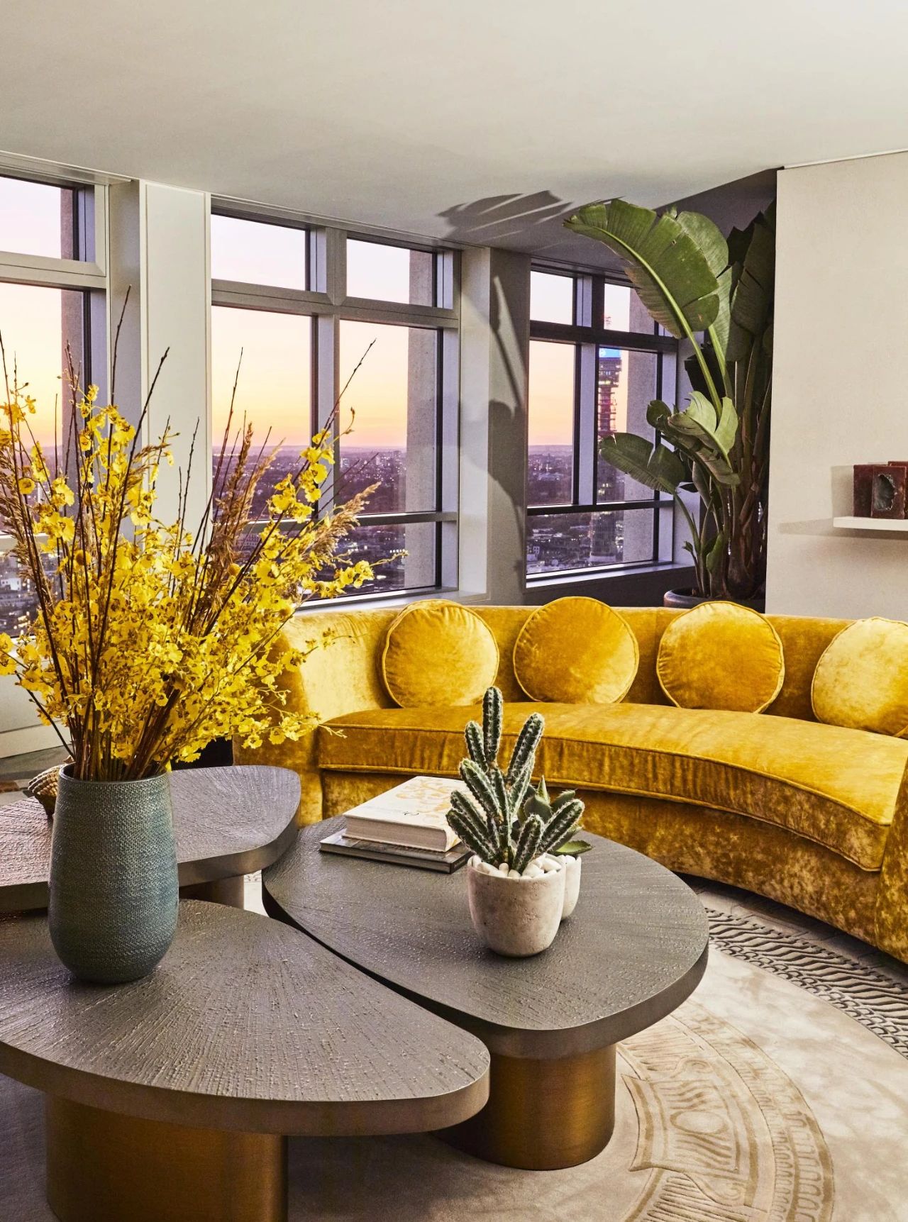 Luxury Penthouse With A 360º View Of The Heart Of London (3)