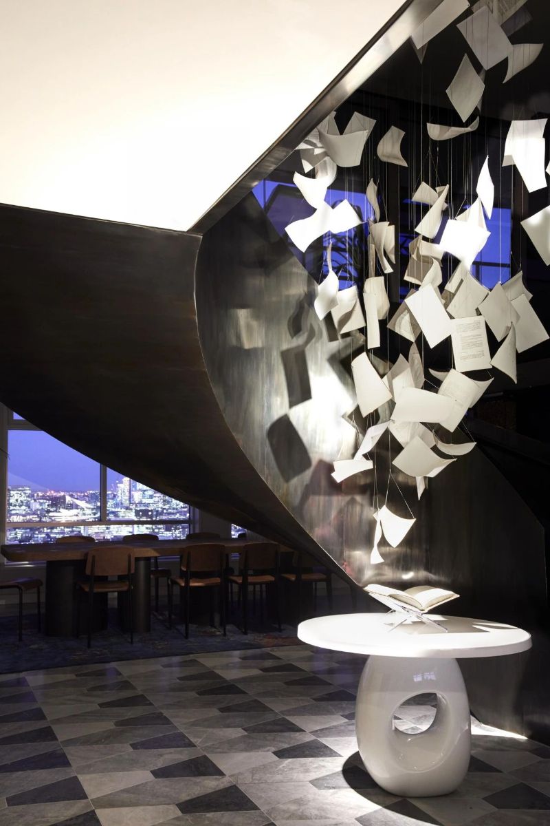 Luxury Penthouse With A 360º View Of The Heart Of London (6)