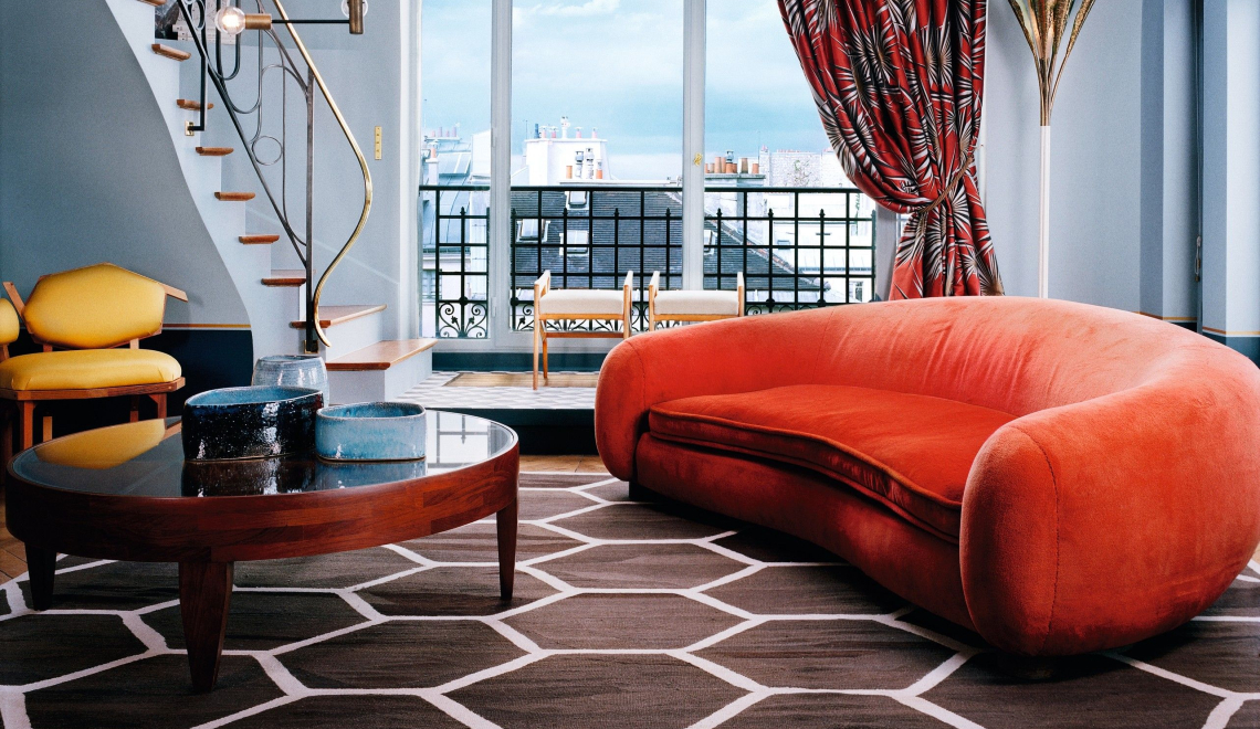 Contemporary and Curvy Sofas For A Modern Living Room Design