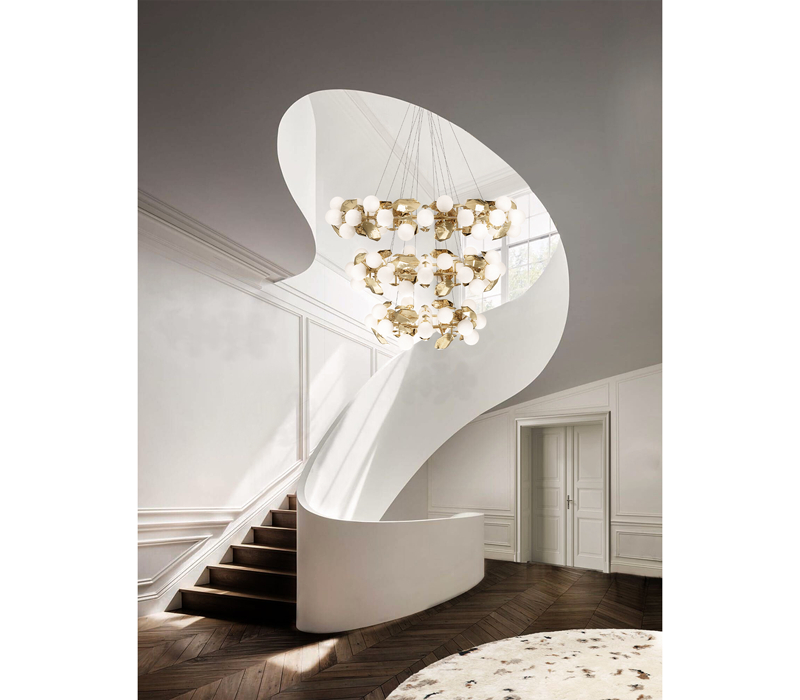 gold suspension lamp in a entryway
